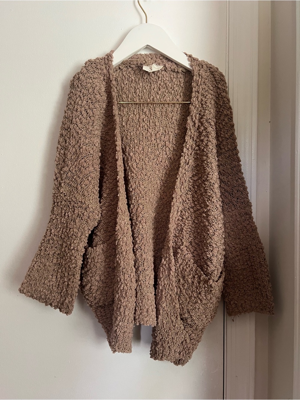 Hayden Textured Open-Front Cardigan in Taupe Brown